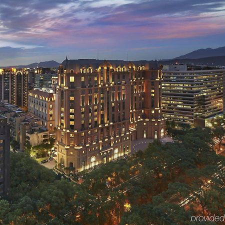 Mandarin Oriental Taipei Hotel Exterior foto