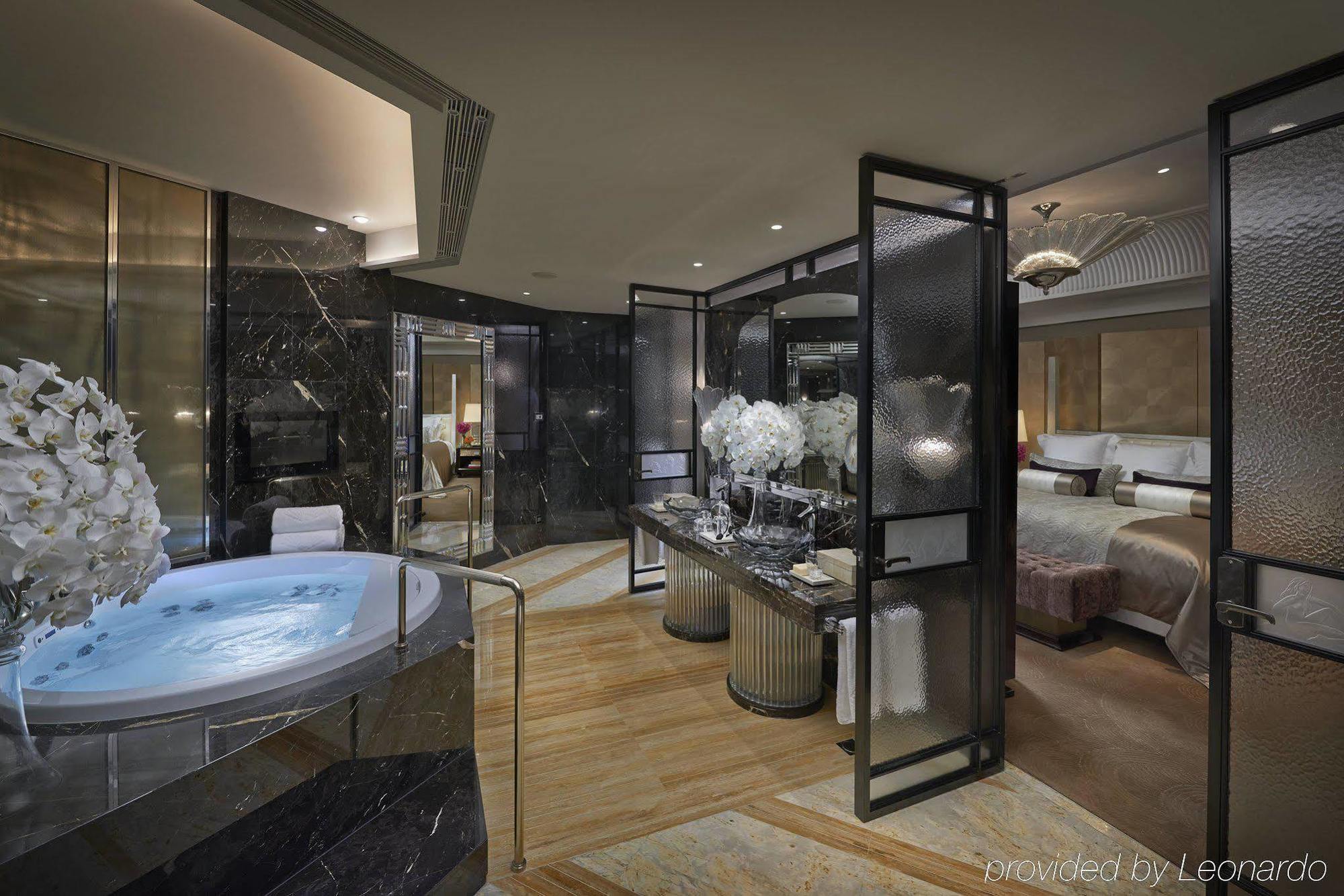 Mandarin Oriental Taipei Hotel Exterior foto